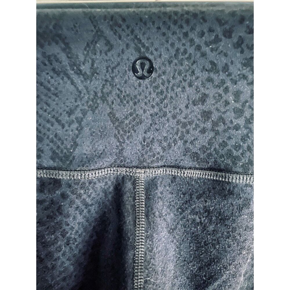 EUC Rare LULULEMON High Times Pant Tech Mesh Desert Snake Deep Coal Black Size 6 - Picture 8 of 9